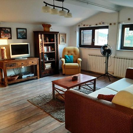 Nice, Cosy Studio Apartment With Shared Outdoor Pool Банджоле Экстерьер фото