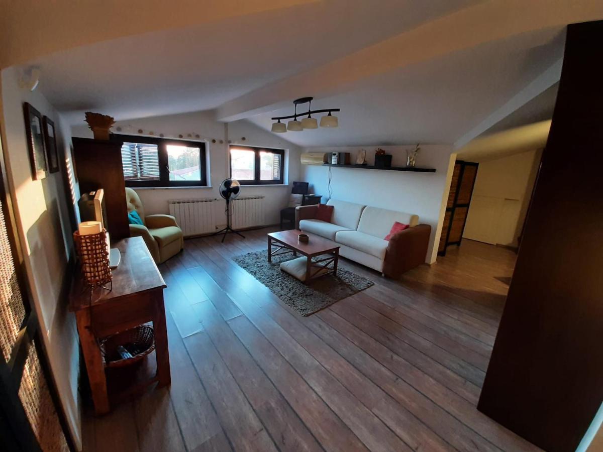 Nice, Cosy Studio Apartment With Shared Outdoor Pool Банджоле Экстерьер фото